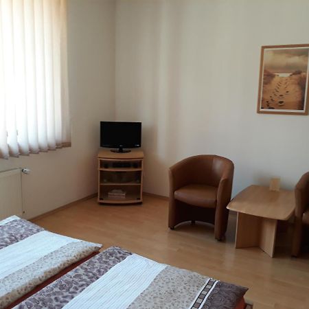 Vv Penzion Brno Luaran gambar
